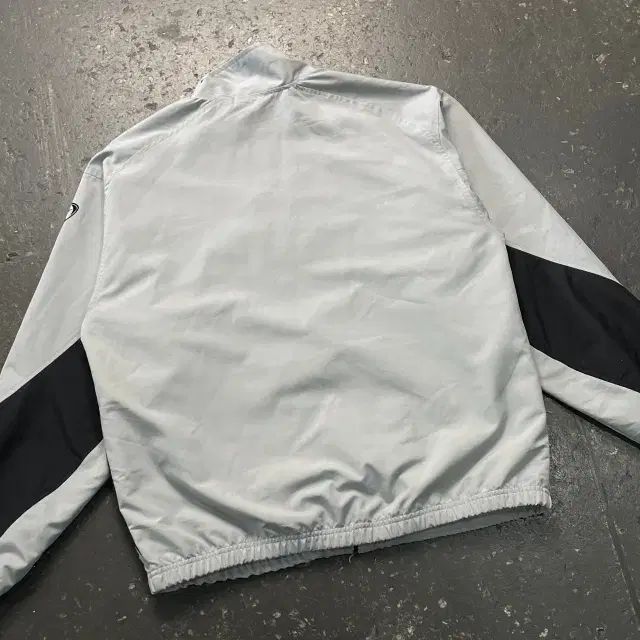 100 NIKE 02-04 マンチェスター・ユナイテッド ウィンドブレーカー