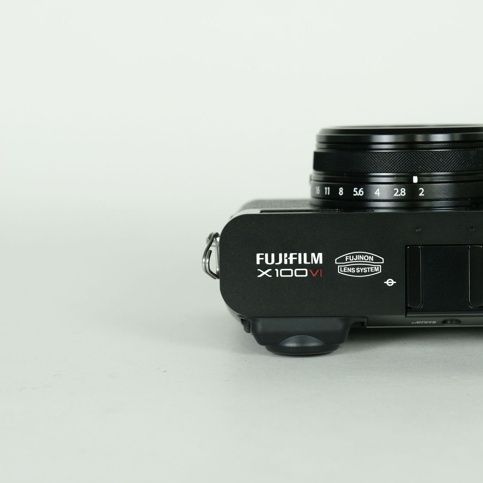 美品 | シャッター数8,000回｜別売り付属品付] FUJIFILM X100VI