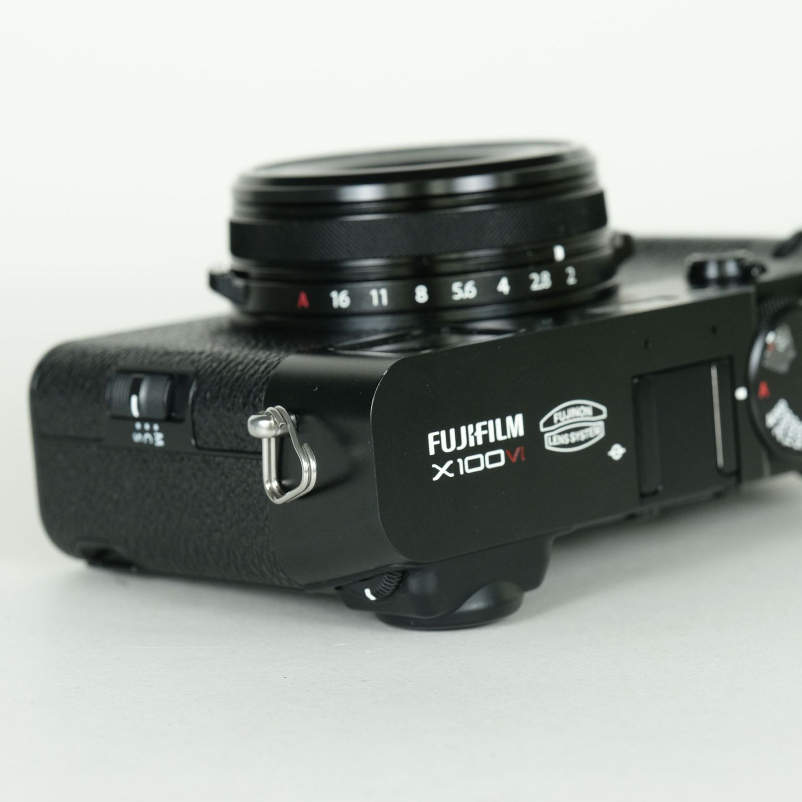 美品 | シャッター数8,000回｜別売り付属品付] FUJIFILM X100VI