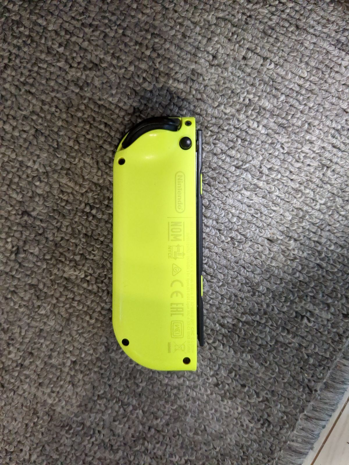 Nintendo Switch ジョイコン イエロー 右(R)のみ 動作未確認 ジャンク