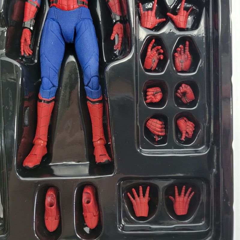 中古品】 MAFEX スパイダーマン ホームカミングver. No.047 【055