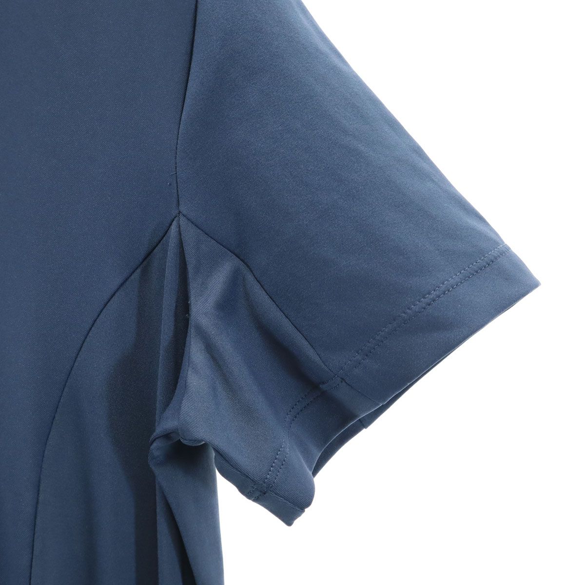 A.P.C. golf 半袖ワンピース　インナーパンツ付き　新品未使用 A.P.C. golf 半袖ワンピースインナーパンツ付き新品未使用-SSお