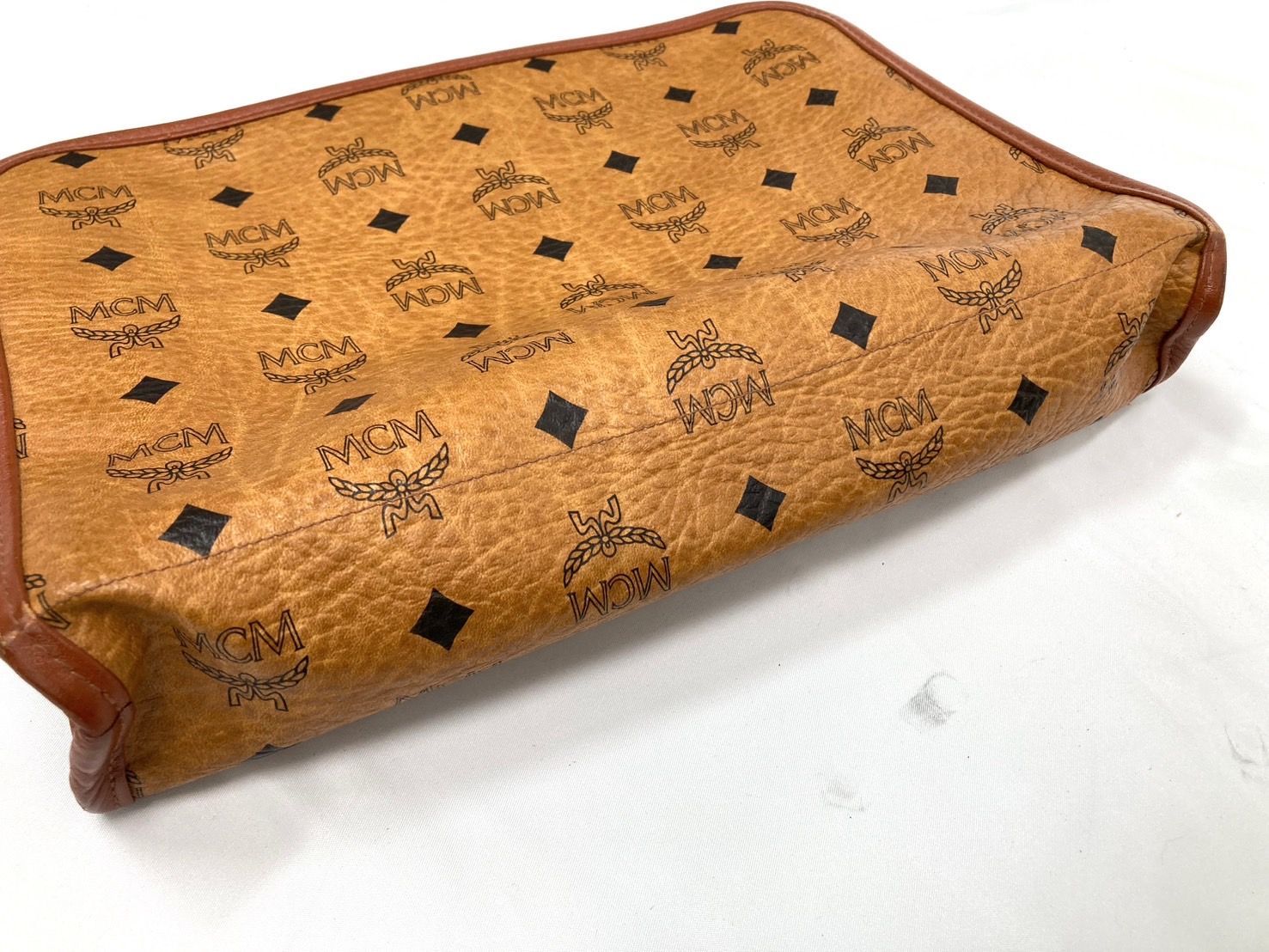 極美品 MCM エムシーエム クラッチバッグ セカンドバッグ ヴィセトス柄 レザー メンズ 保存袋 yk061901 極美品 MCM エムシーエム クラッチバッグ セカンドバッグ ヴィセトス柄 レザー メンズ 保存袋 yk061901