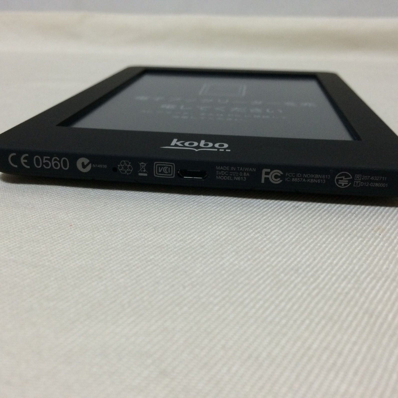 美品 Rakuten koboglo N613-KJP-B 電子書籍リーダー - メルカリ
