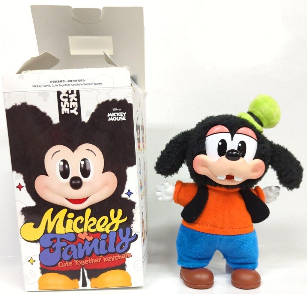 POP MART Cute Together Keychain Mickey Family Goofy - メルカリ