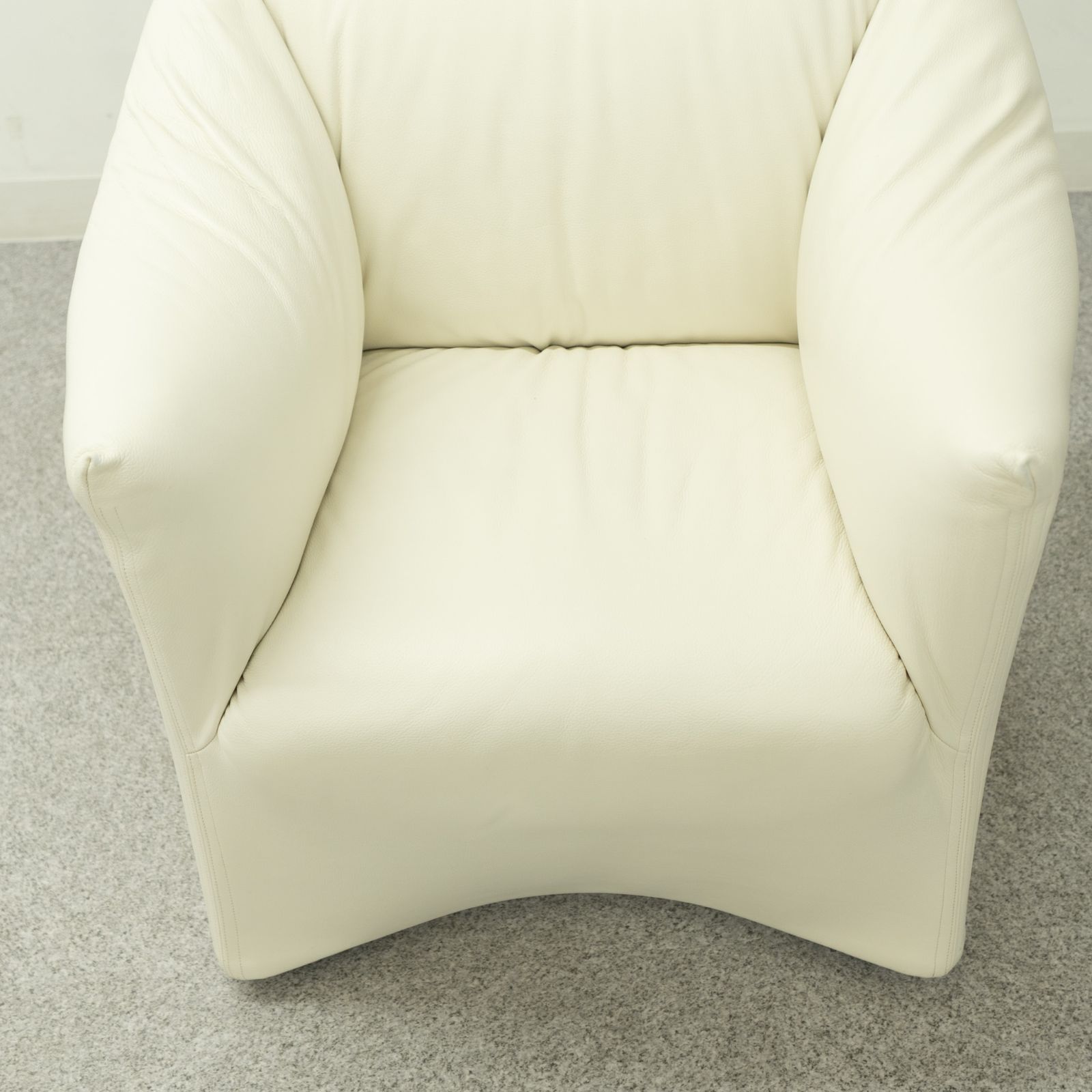 中古品】Cassina ixc. / 684 PICCOLA TENTAZIONE / カッシーナ