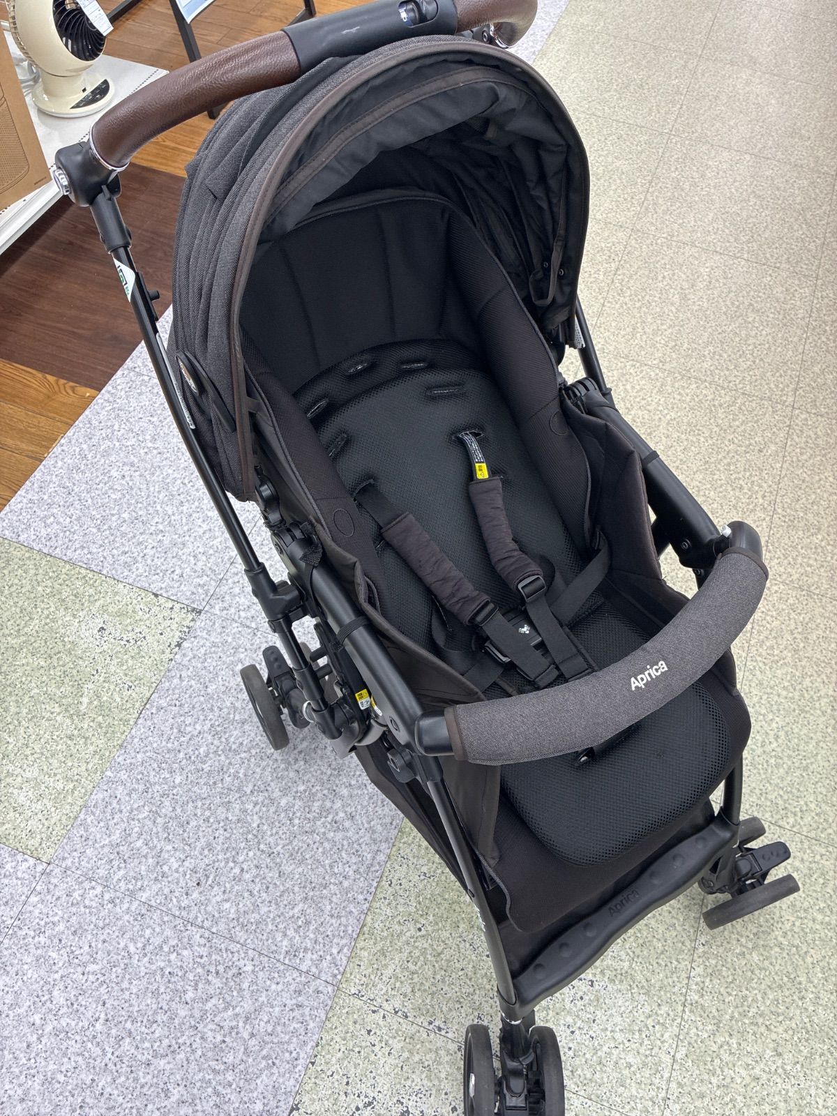 ★リユースのサカイ東金店★ApricaベビーカーA形 LUXUNA C FREE 管理260629-06