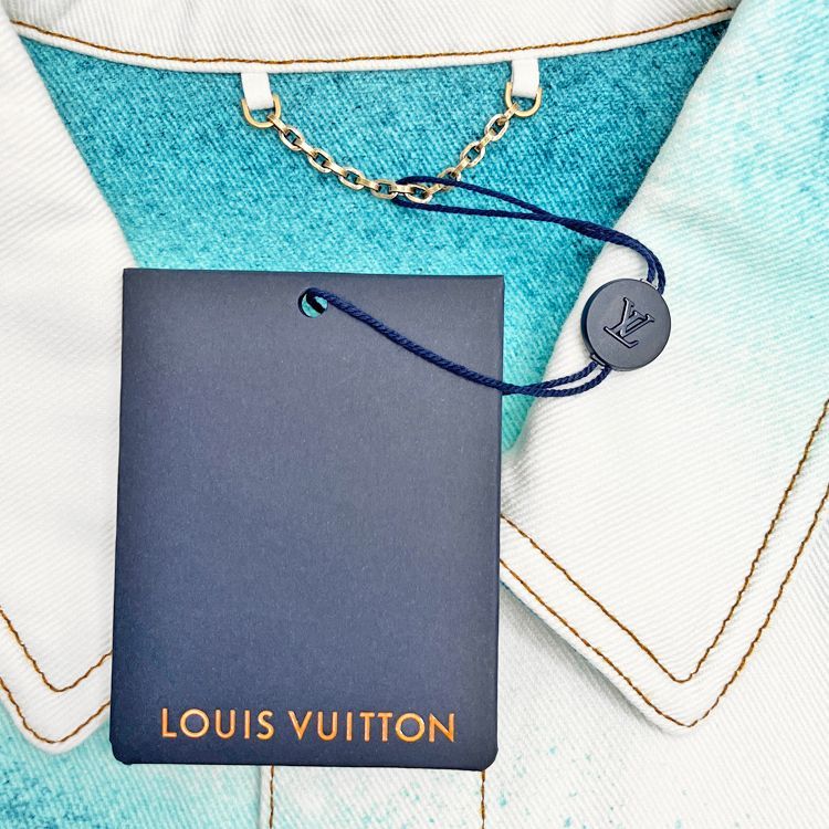 未使用品 LOUIS VUITTON ルイヴィトン 23SS スプレー モノグラム