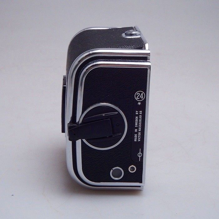 HASSELBLAD A24 フィルムマガジン ハッセルブラッド#1495.15 中古】(ハッセルブラッド) HASSELBLAD A24 マガジン - メルカリ