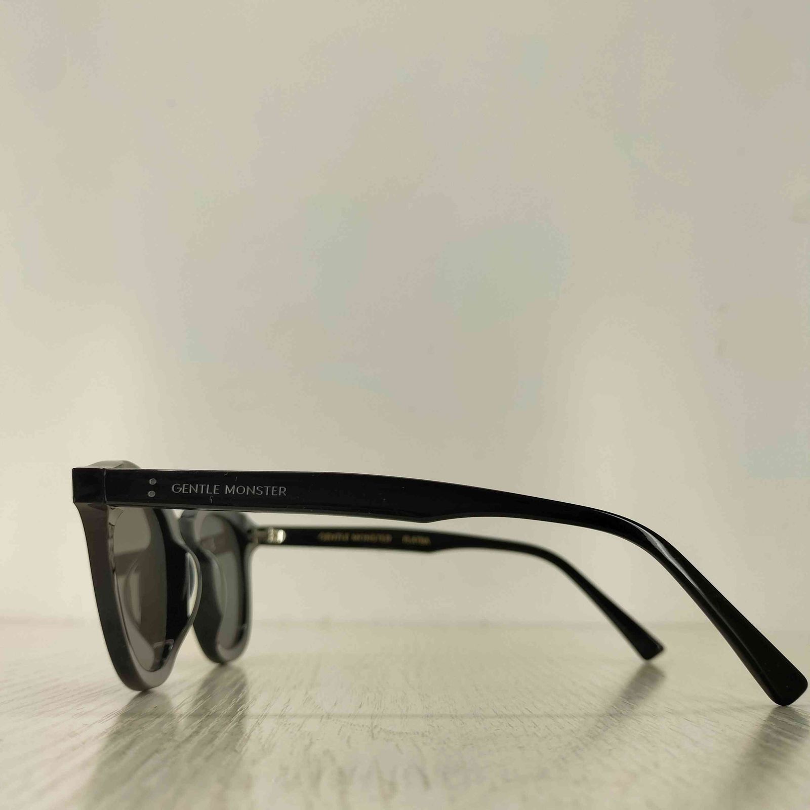 【美品】GENTLE MONSTER FLATBA LANG サングラス ジェントルモンスター GENTLE MONSTER FLATBA Lang ウェリントン