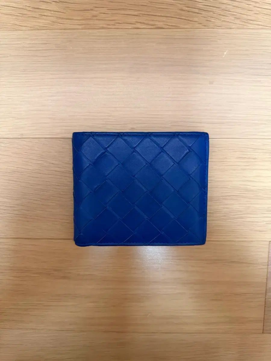 BOTTEGA VENETA ボッテガ・ヴェネタ 二つ折り財布 33,437円