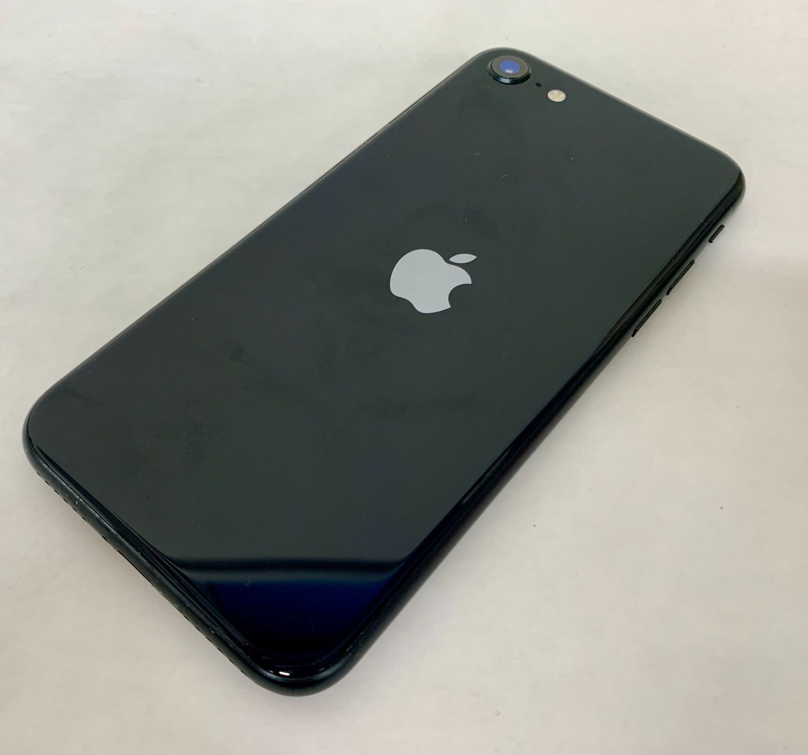 iPhone SE3 64GB ミッドナイト SIMフリー 良品 - メルカリ