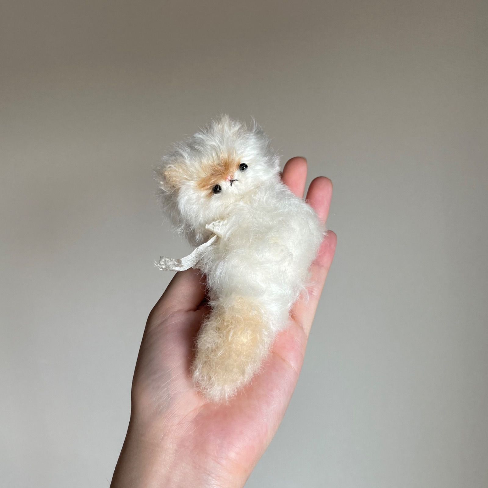 ハンドメイド テディベア　作家　アーティストベア　ネコ とけそうな、ねこ ( プリン色の子 ) Cora 猫 ぬいぐるみ 作家