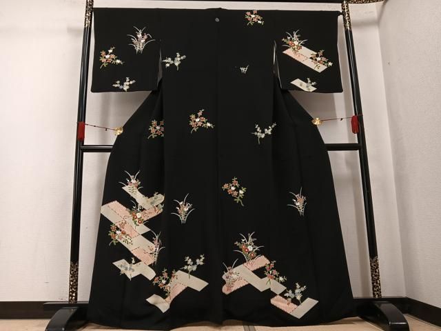 平和屋着物●訪問着　友禅　草花文　黒地　鬼しぼ縮緬　正絹　逸品　AABK4368ph