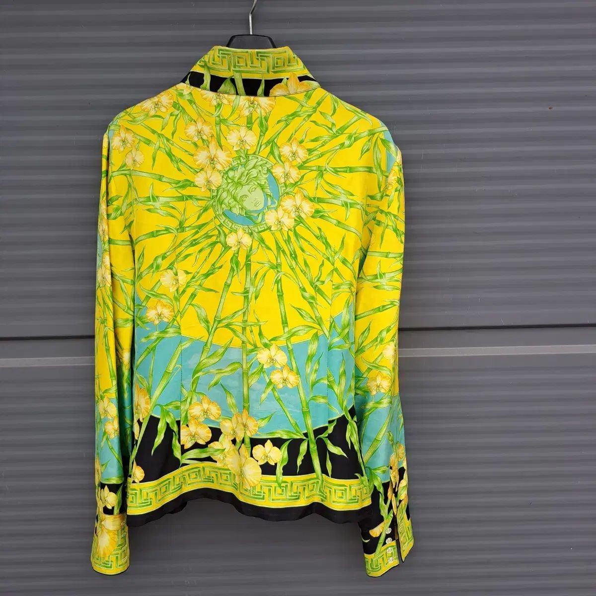 GIANNI VERSACE シルク 100% シャツ - メルカリ