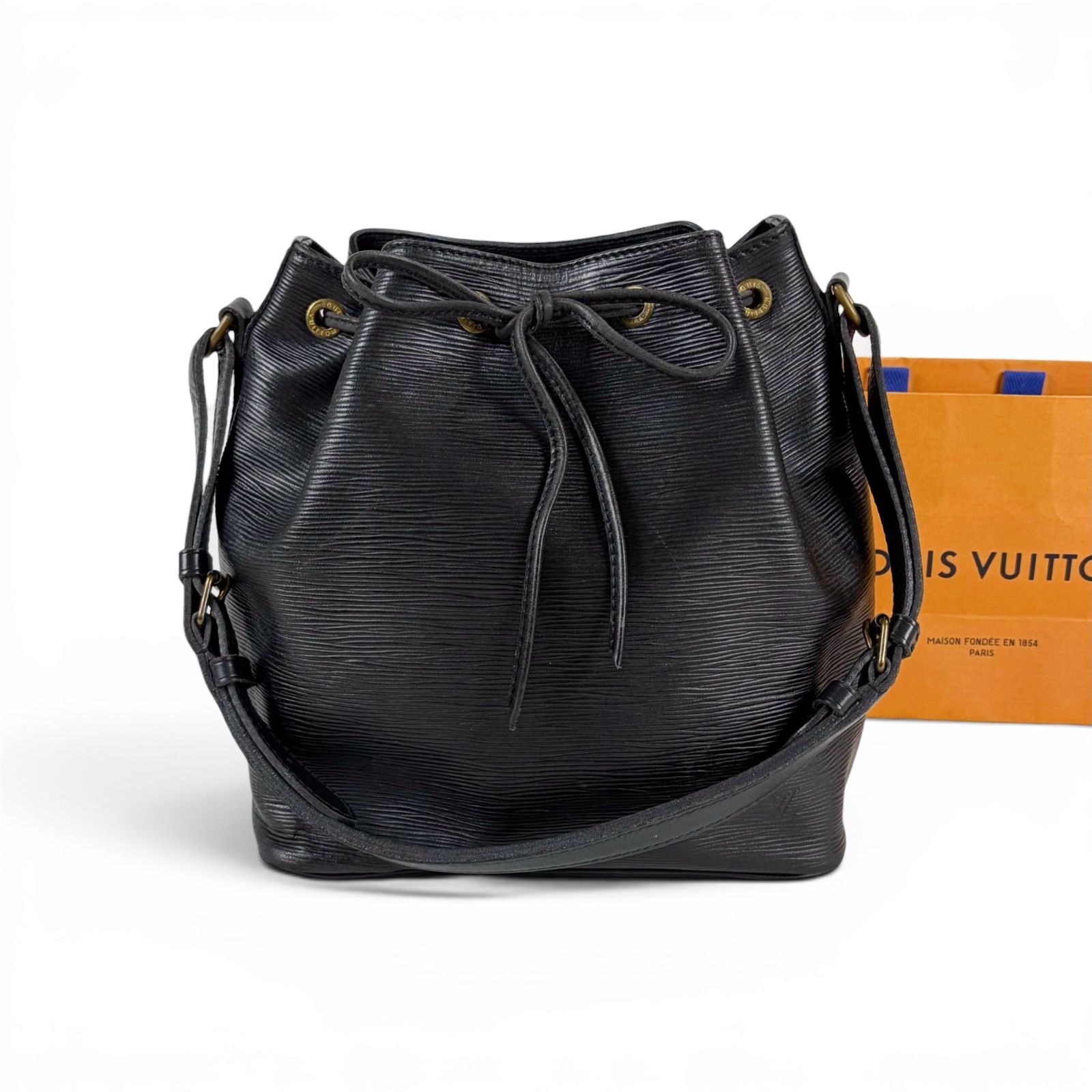 Ｒ*Ｅ様 Louis Vuitton ルイ・ヴィトン エピ ノエ バケツ型バッグ LOUIS VUITTON ルイヴィトン プチノエ 巾着型 ワンショルダーバッグ