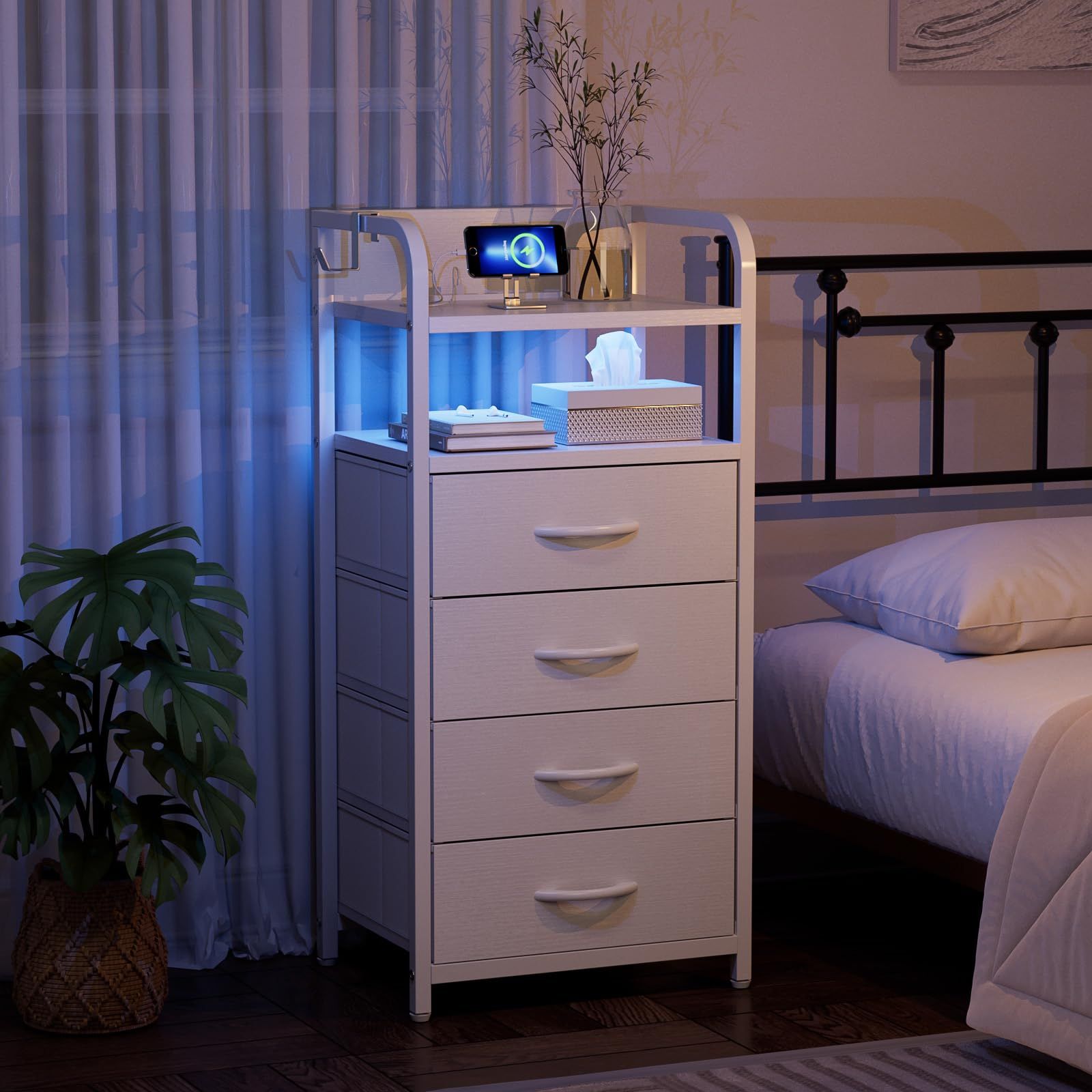 IKIFLY チェスト 棚付き 収納チェスト タンス LEDライト付き キャビネット引き出し 洋服収納 箪笥リビング収納 布製引き出し 寝室収納ケース USBポート 衣類収納 軽量 コンパクト 省スペース 薄型 スリム 木製天板 転倒防止 組み立て簡単 2ｍａ
