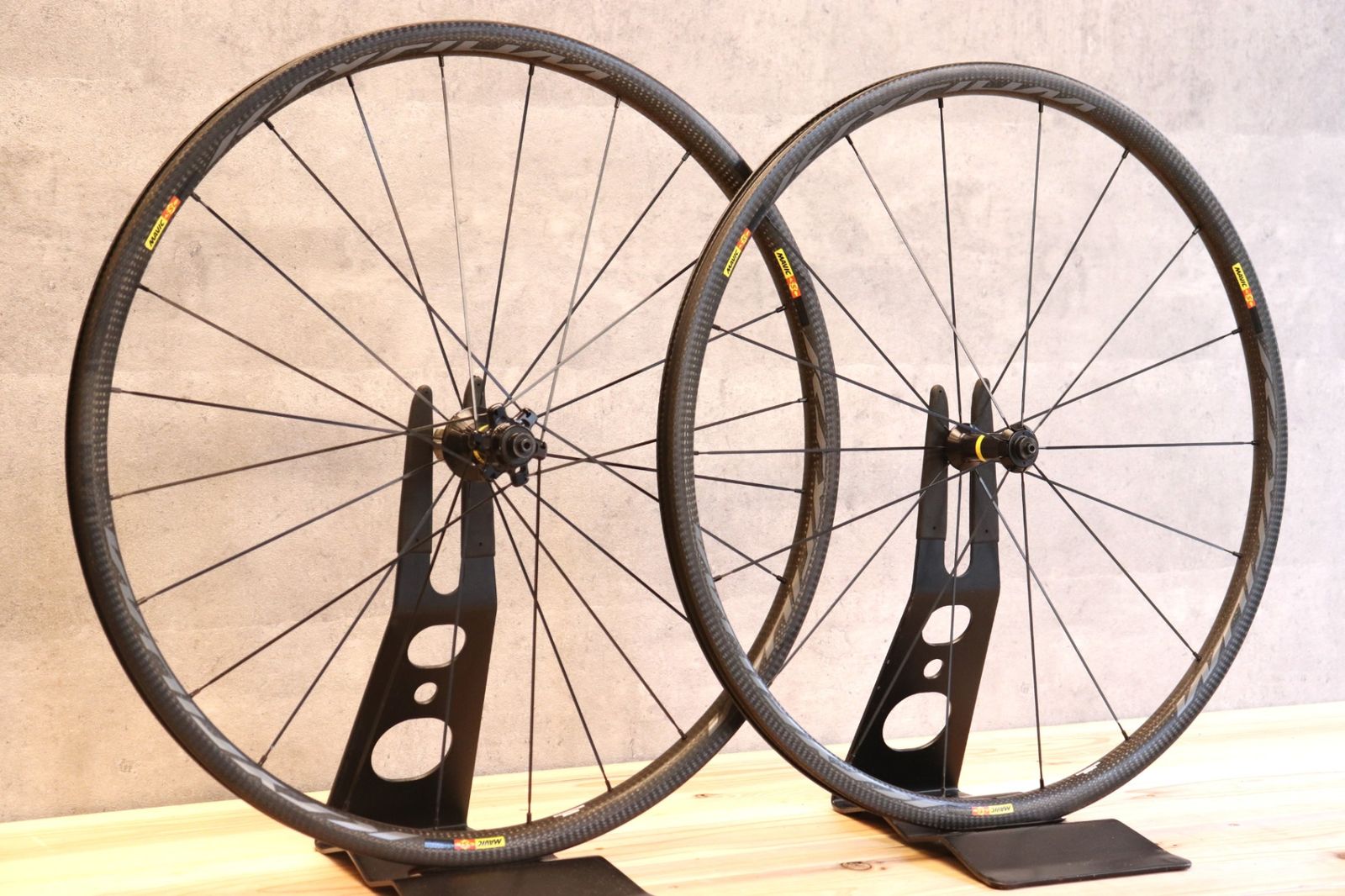 マヴィック MAVIC キシリウム KSYRIUM PRO CARBON SL カーボン