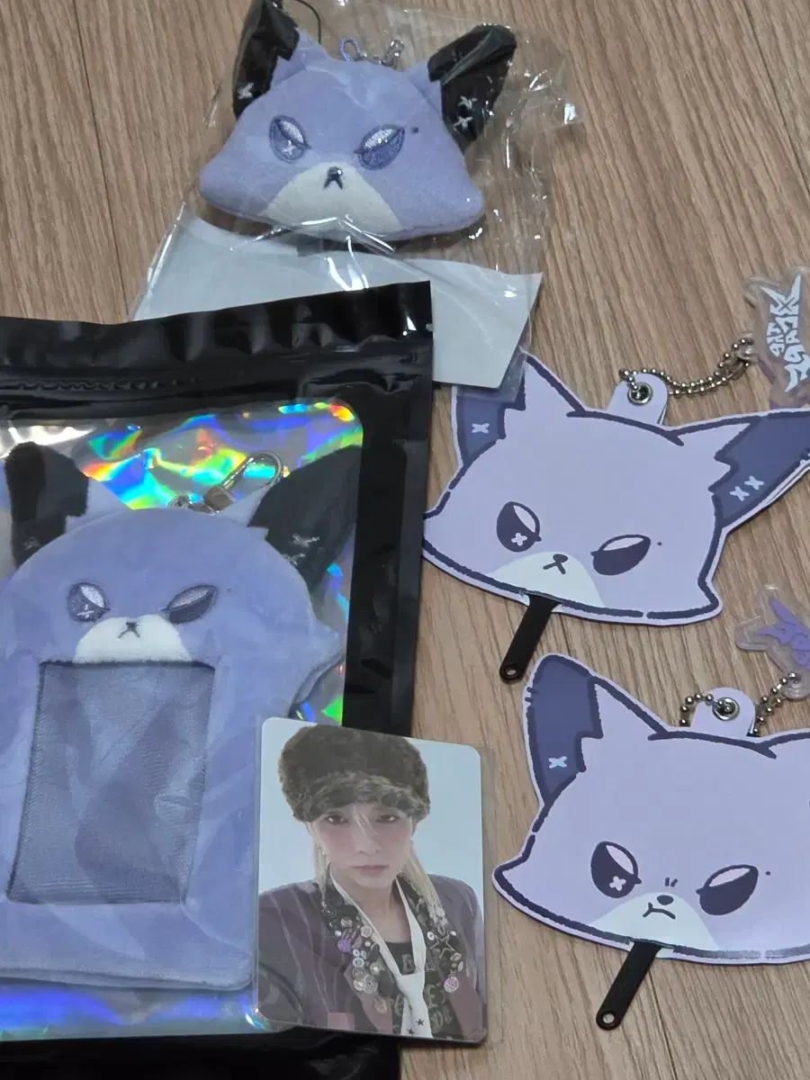 エクディズ エクモンズ 폭드 グッズ オッド スンミン(SEUNGMIN) トレカホルダー フェイスキーリング まとめ