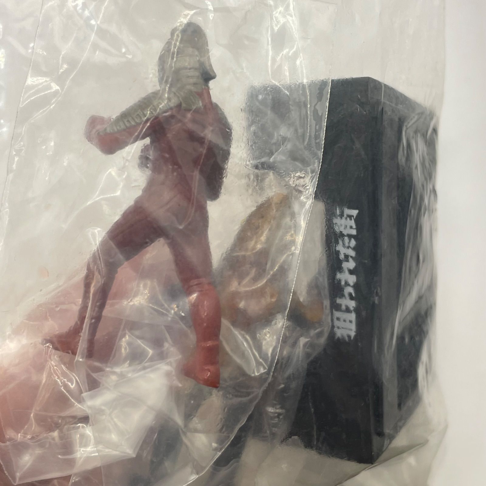 未開封超激レア ウルトラ怪獣名鑑 ウルトラセブン編 狙われた街 2種