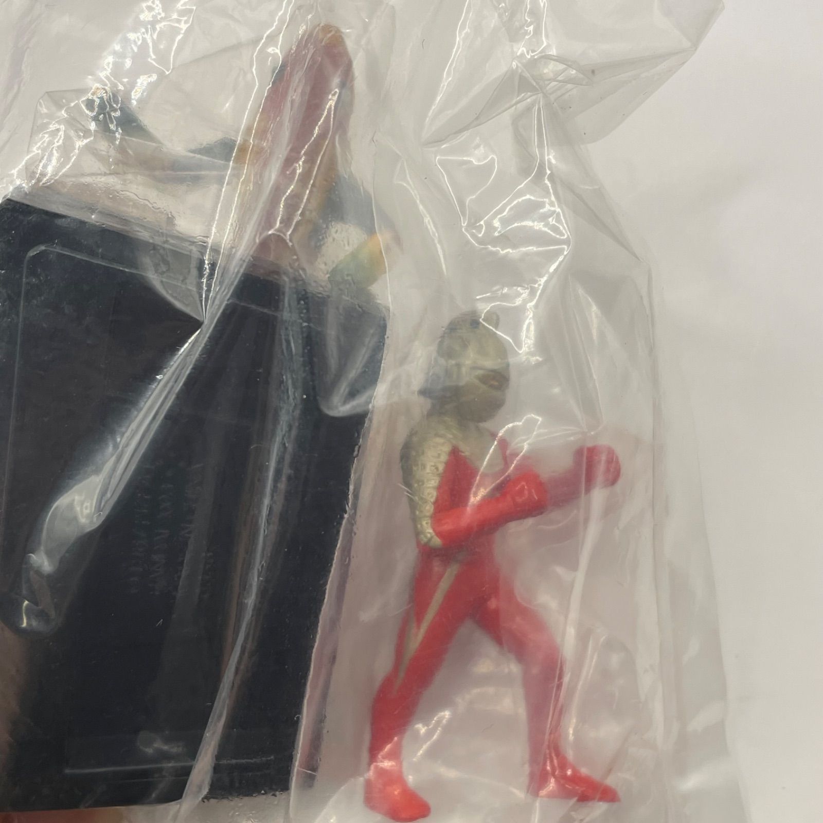 未開封超激レア ウルトラ怪獣名鑑 ウルトラセブン編 狙われた街 2種