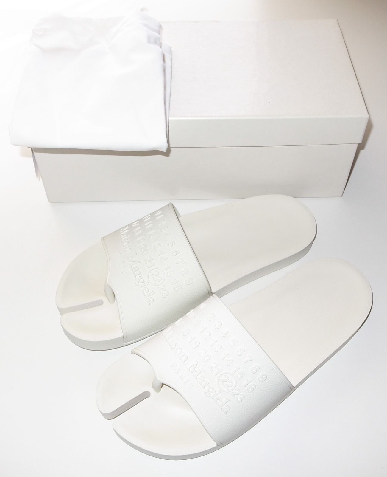 maison margiela マルジェラ white logo tabi 足袋 ロゴ サンダル