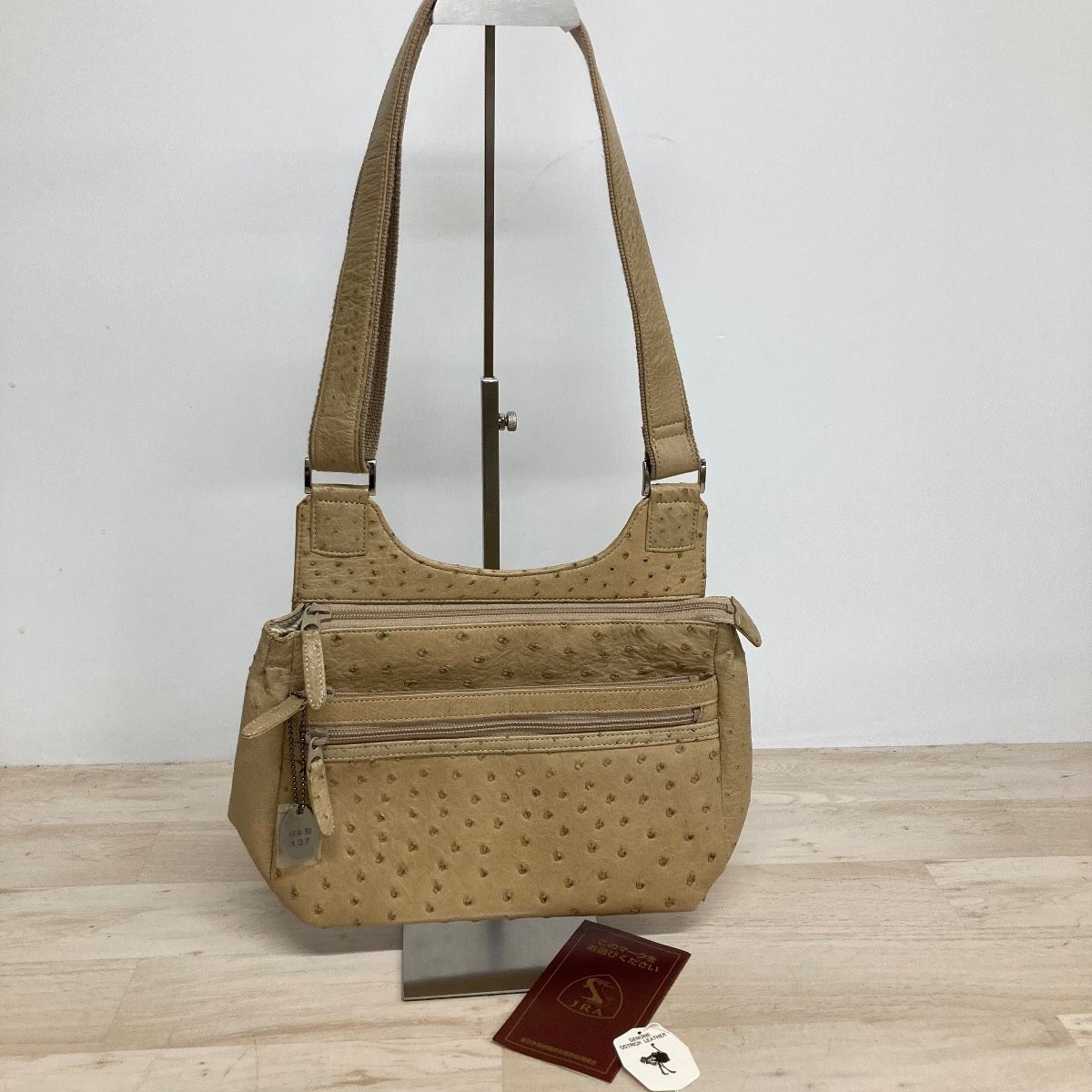 美品 JRA オーストリッチ ショルダーバッグ ベージュ 日本製/ダチョウ