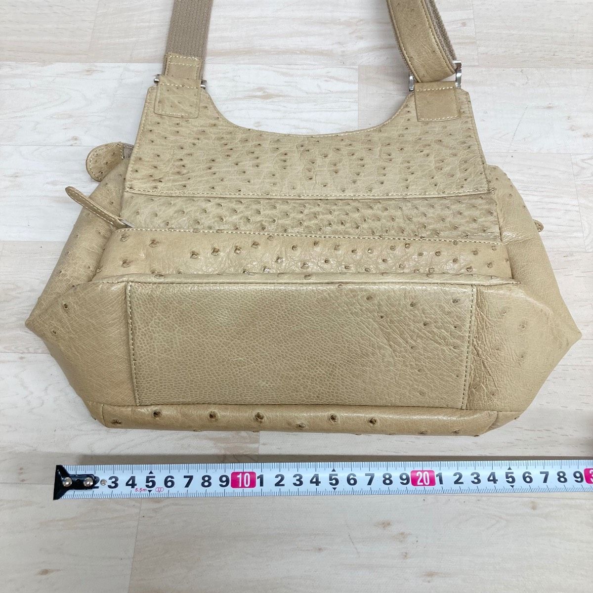美品 JRA オーストリッチ ショルダーバッグ ベージュ 日本製/ダチョウ