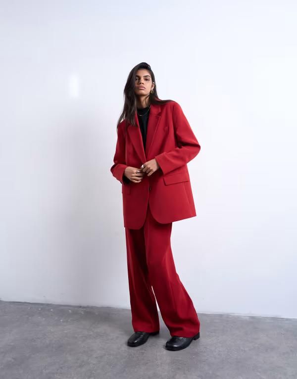 トップショップ レディース ボトムス カジュアルパンツ ストレート パンツ Topshop mid rise clean straight leg pants in cherry red part o
