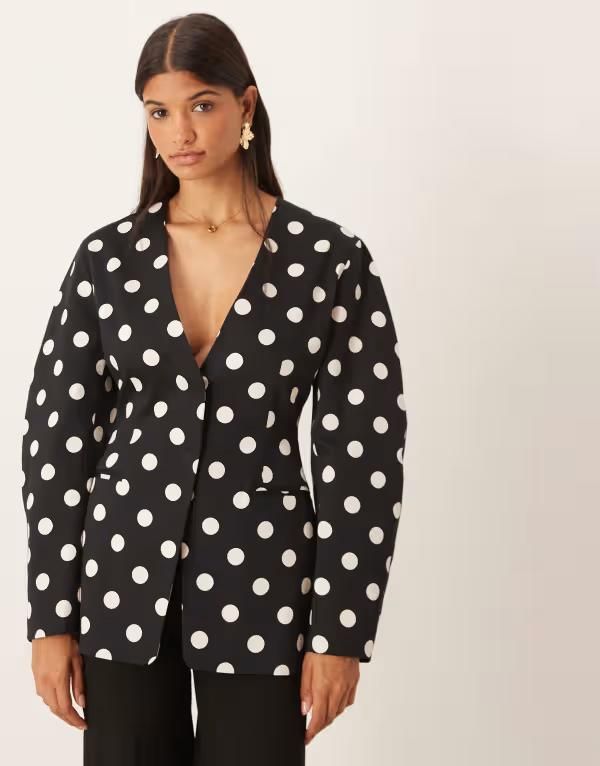 エイソス レディース アウター ジャケット・ブルゾン ドット柄 ウエストマーク ドット ブレザー ASOS DESIGN collarless cinched waist blazer in polk