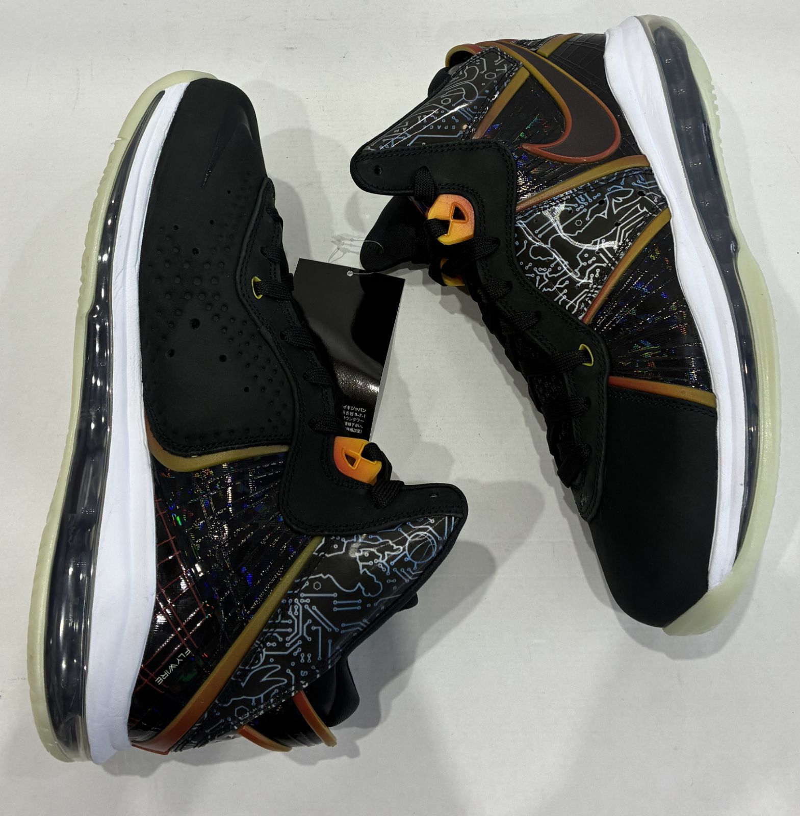 未使用 SPACE PLAYERS NIKE LEBRON 8 BLACK MULTI 27㎝ スペースプレイヤーズ ナイキ レブロン 【T1792-001】◆ 268