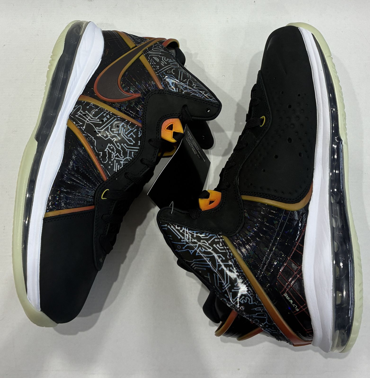 未使用 SPACE PLAYERS NIKE LEBRON 8 BLACK MULTI 27㎝ スペースプレイヤーズ ナイキ レブロン 【T1792-001】◆ 268