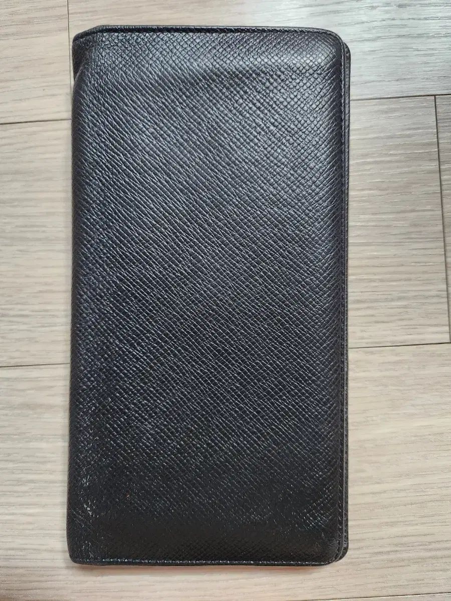 Louis Vuitton タイ スポーツブラ 長財布 正規品