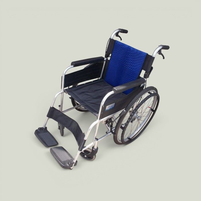 送料無料（一部地域を除く）ミキ　ノーパンク標準自走式車椅子　BAL1　　　　ts-26-0629-11