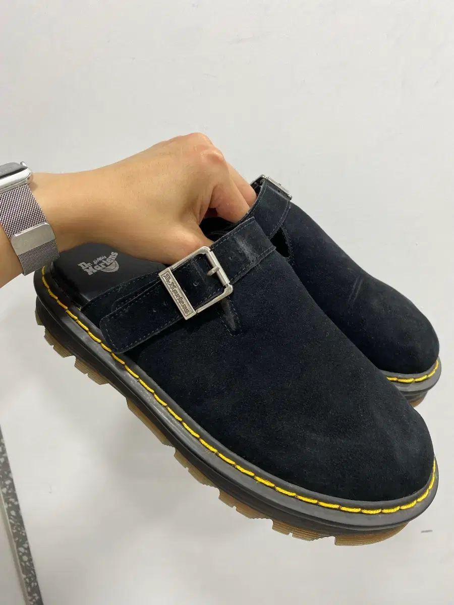 270 275 オススメ/uk9 5 DR. MARTENS ドクターマーチン スウェード ミュール ブラック