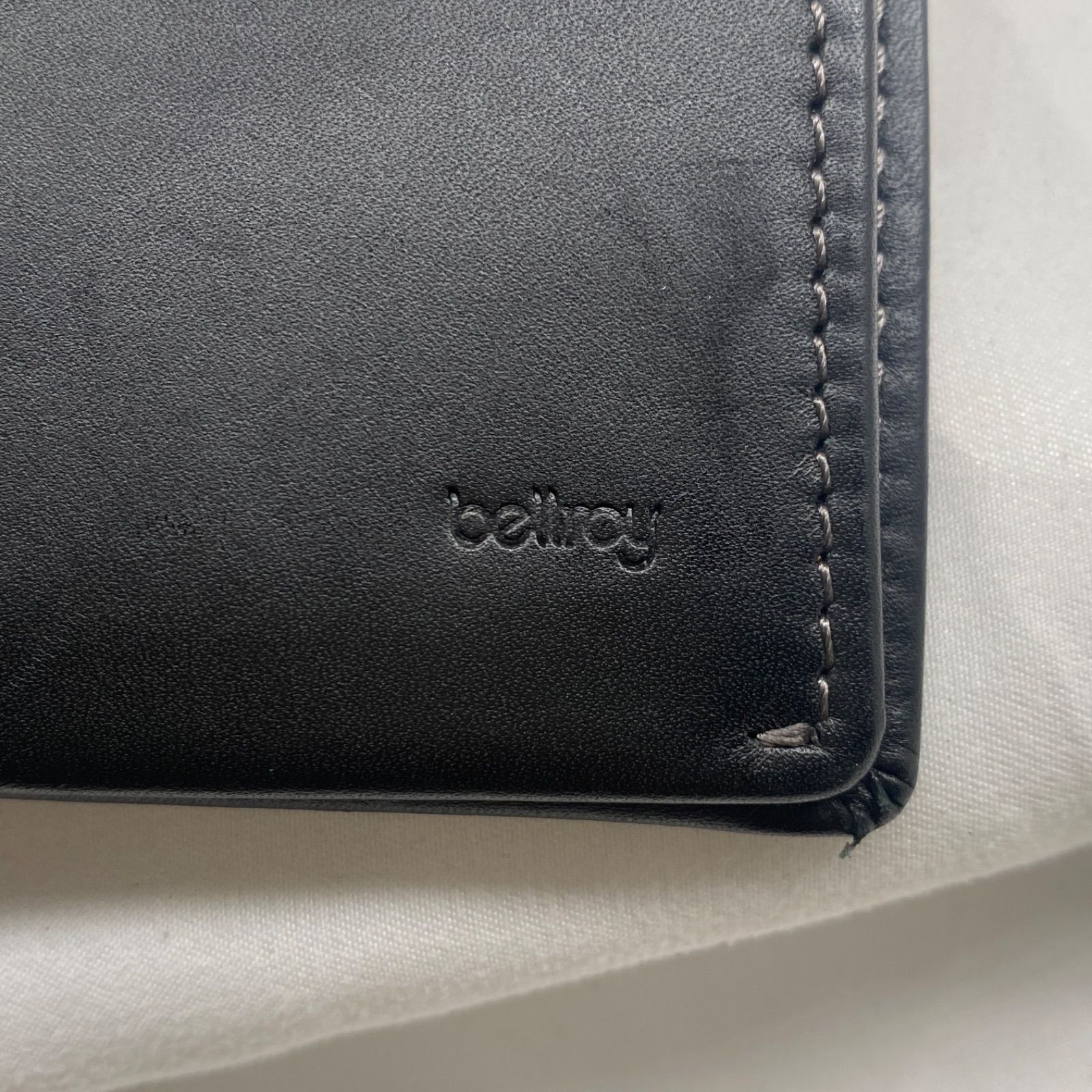 Bellroy ベルロイ Travel Wallet ペン付き ビジネス 紳士 二つ折り