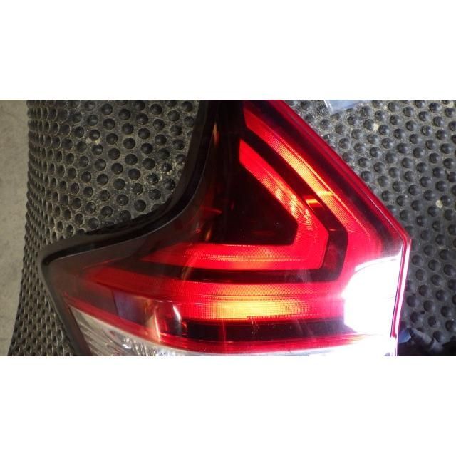 ノート DAA-HE12 左テールランプ ノート HE12 DAA-HE12 LED 後期 左右