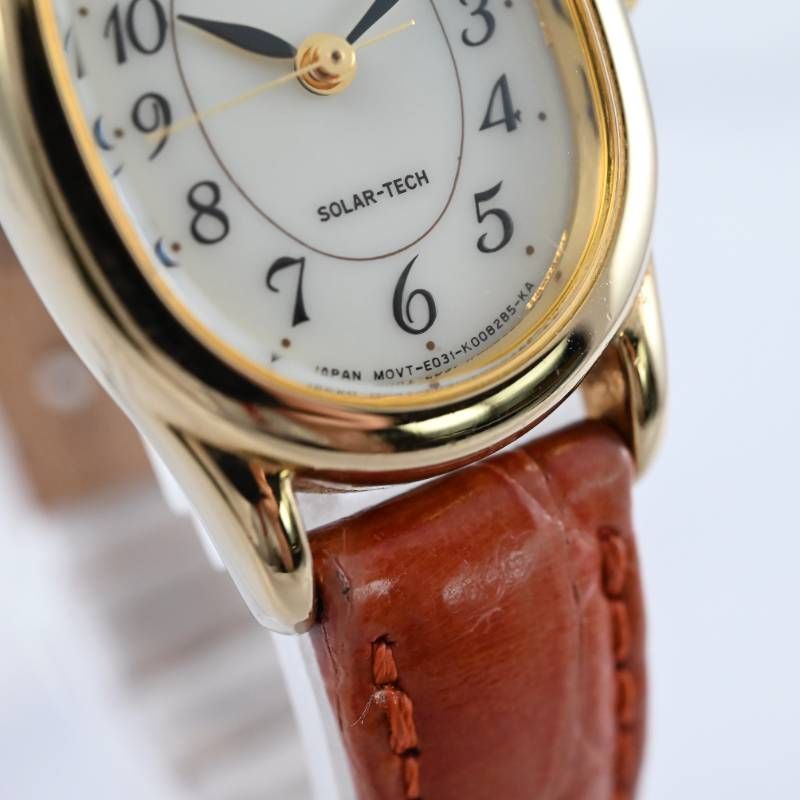CITIZEN シチズン REGUNO レグノ ソーラー腕時計 レディース オーバルケース ゴールド×レザーベルト きれいめ 上質 大人カジュアル 動作確認済み