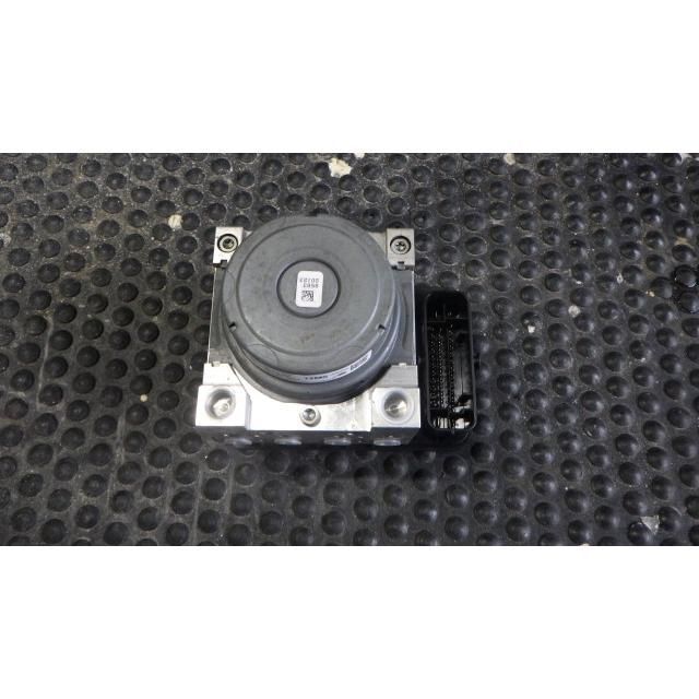 ワゴンＲ DBA-MH34S ABSアクチュエーター 10,295円