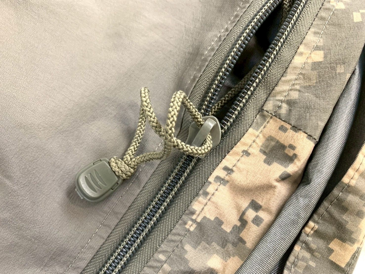 米軍放出品】寝袋カバー シュラフカバー ビビーカバー デジタル迷彩
