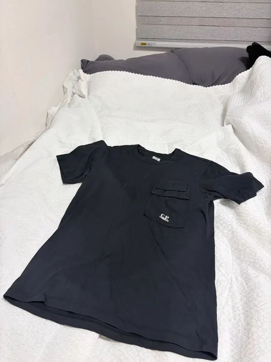 C.P. COMPANY シーピーカンパニー Tシャツ (L)