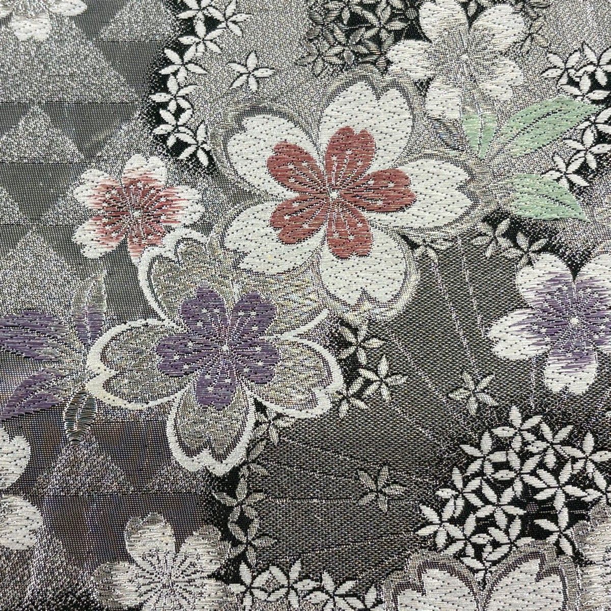 袋帯 秀品 振袖向き 桜 鱗 金糸 箔 銀色 六通 正絹 【中古】 - メルカリ