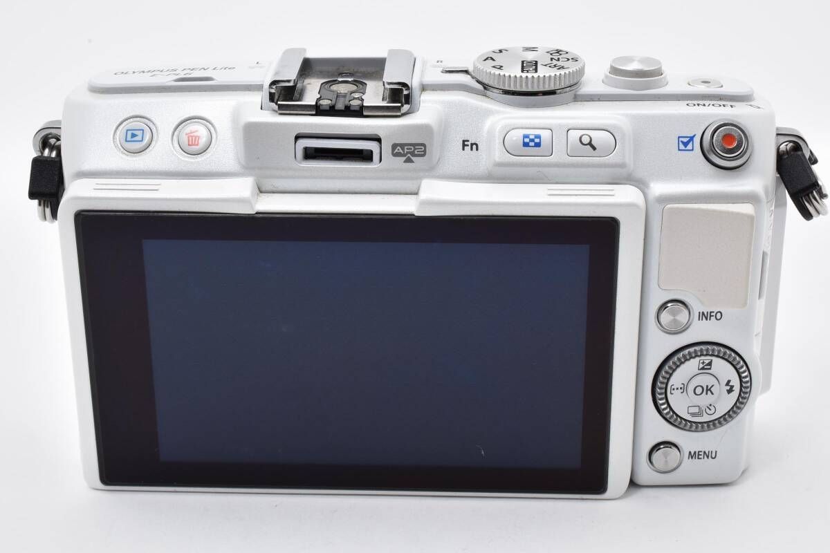 ☆良品☆ 《シャッター数 9368回》OLYMPUS オリンパス PEN Lite E-PL6