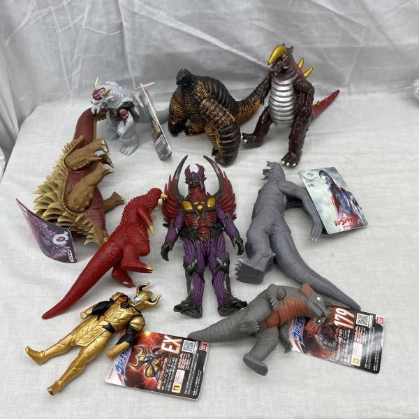 当時物　まとめ売り　26体　ウルトラマン　怪獣　フィギュア　ソフビ 中古】現状品)特撮 ｿﾌﾋﾞﾌｨｷﾞｭｱ まとめ売り 6293 ｳﾙﾄﾗﾏﾝ 怪獣[91