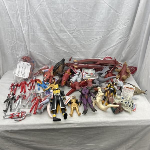 中古】現状品)特撮 ｿﾌﾋﾞﾌｨｷﾞｭｱ まとめ売り 6293 ｳﾙﾄﾗﾏﾝ 怪獣[91