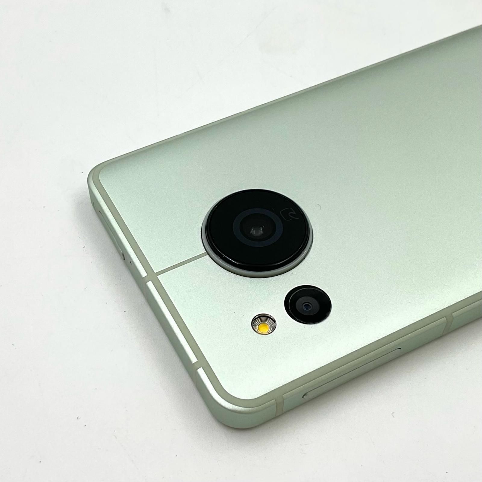 美品】SHARP AQUOS sense8 128GB SIMフリー白ロム- メルカリ