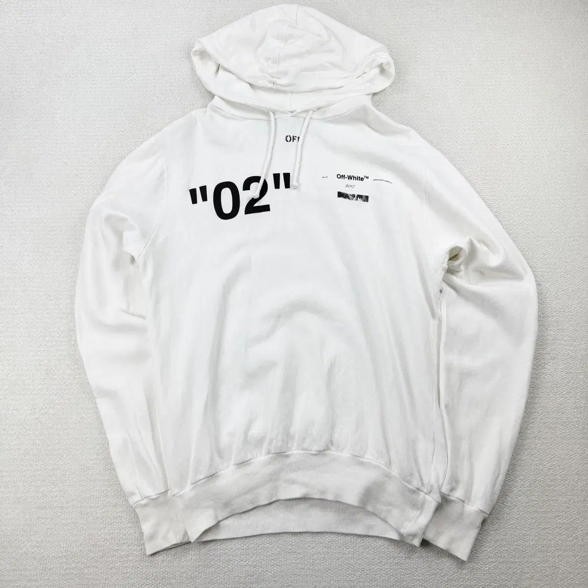 オフホワイト 18SS カラヴァッジオ フード付きTシャツ