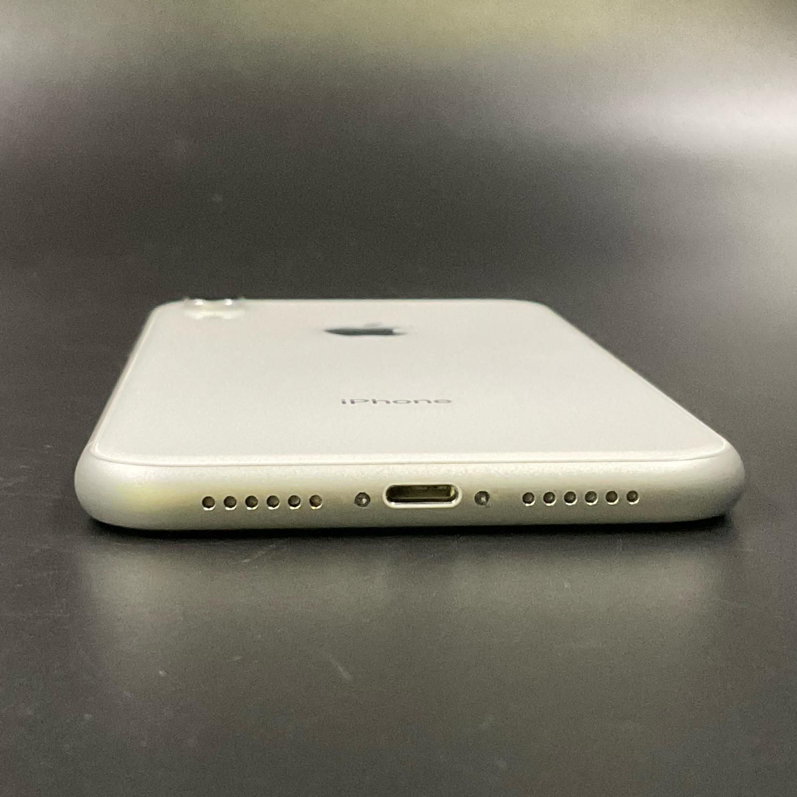 iPhone XR 64GB ホワイト docomo 白ロム 美品 92% - メルカリ