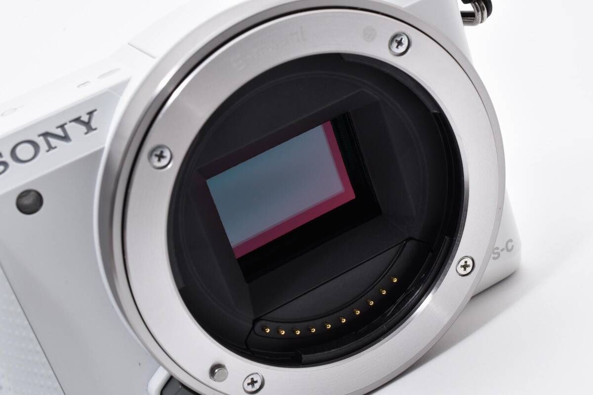 ☆美品☆ 《シャッター数1349 回》SONY ソニー α5000 ミラーレス一眼
