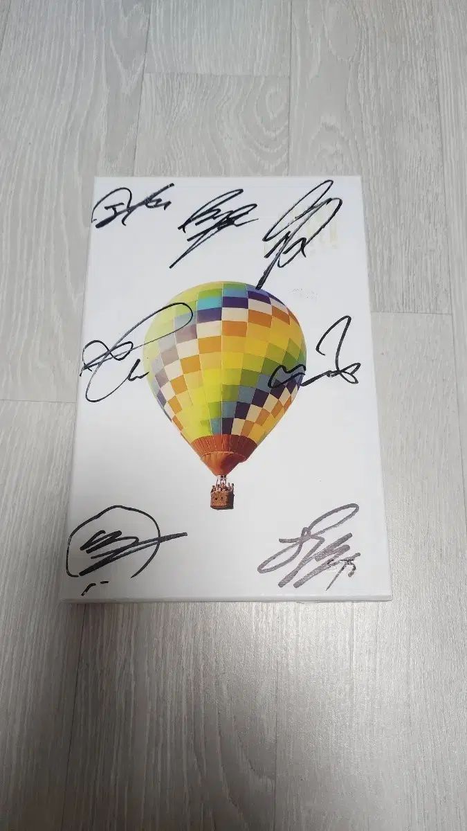BTS YOUNG FOREVER 非売品 サイン入り アルバム 出品